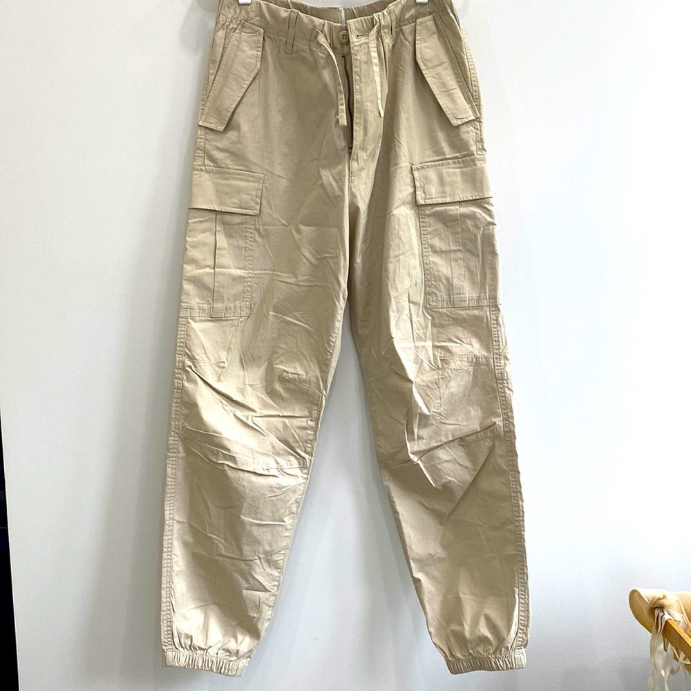 H and M cargo pants with elastic bottom NWOT